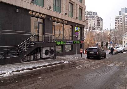 Аренда 1-й Смоленский пер., 21, 413 кв. м.